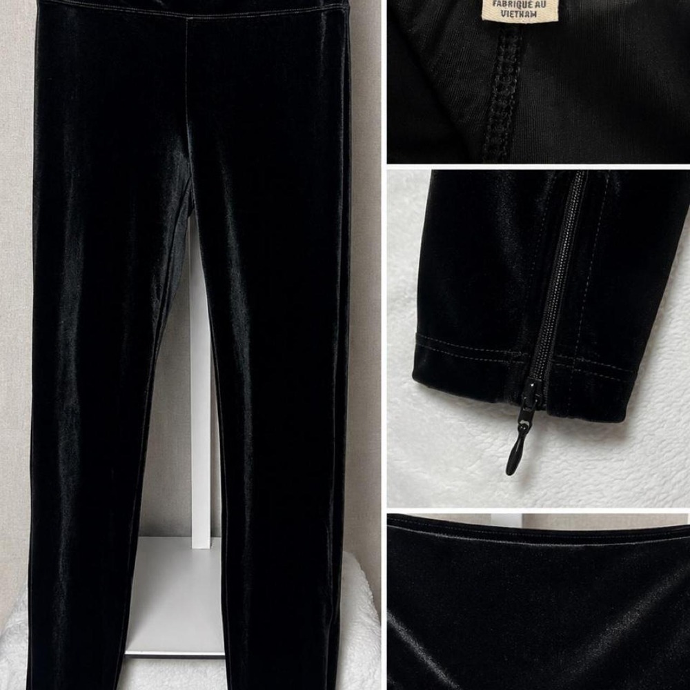 American Eagle black velvet leggings NWOT Size Small
